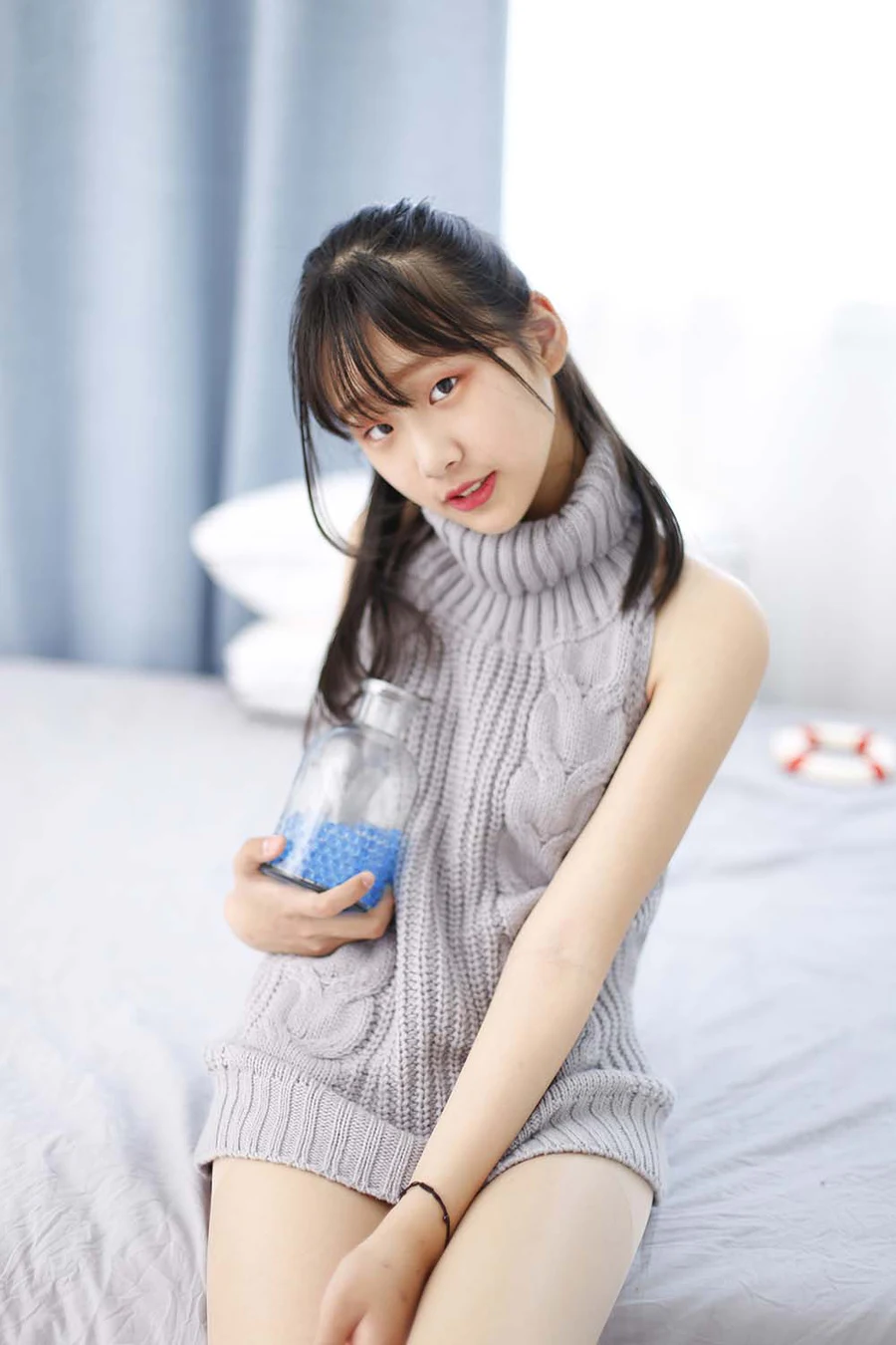 奈丝写真 NO.098 蛋白粉-挂脖毛衣了解一下 奈丝写真-第2张