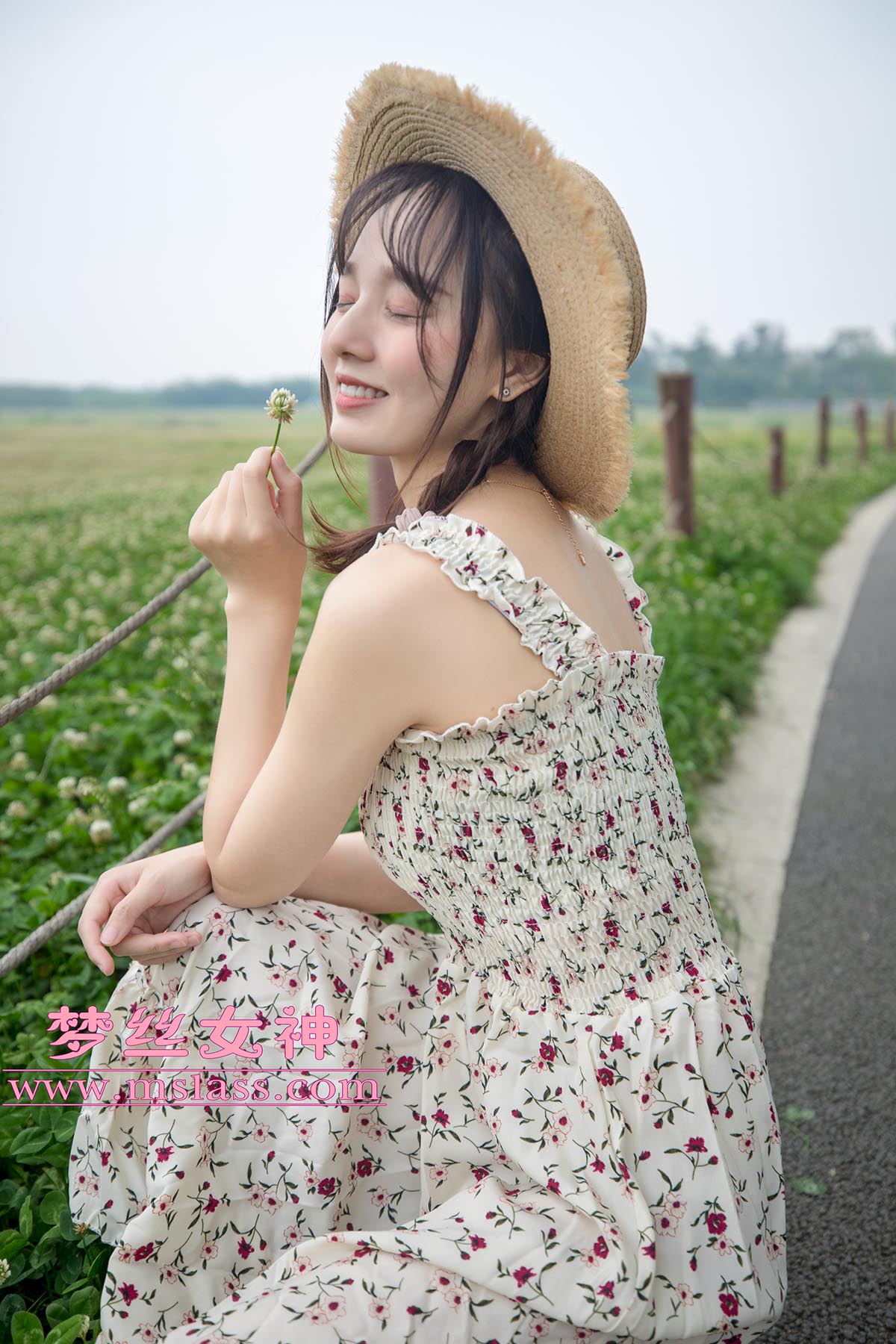 [MSLASS梦丝女神]2019.05.13 NO.016 玥玥 田园萌妹 MSLASS梦丝女神-第2张