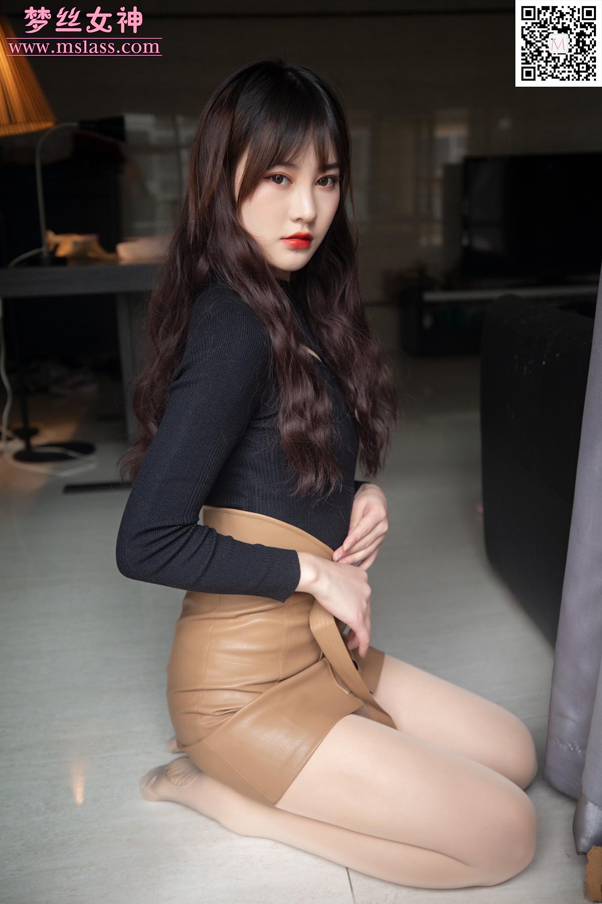 [MSLASS梦丝女神]2019.11.17 NO.066 小唐嫣 旗袍下的包裹 MSLASS梦丝女神-第2张