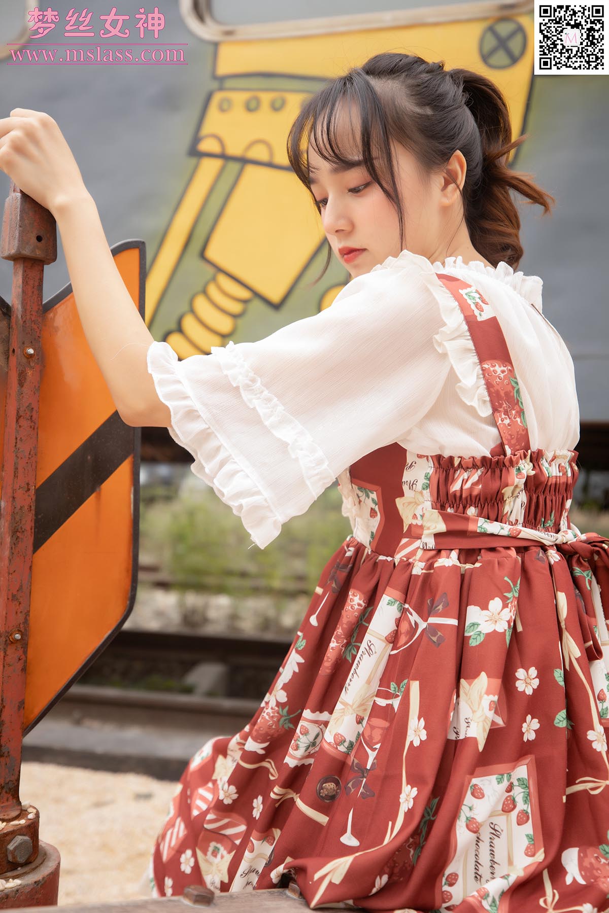 [MSLASS梦丝女神]2019.10.27 NO.057 玥玥 白丝萝莉塔 MSLASS梦丝女神-第1张