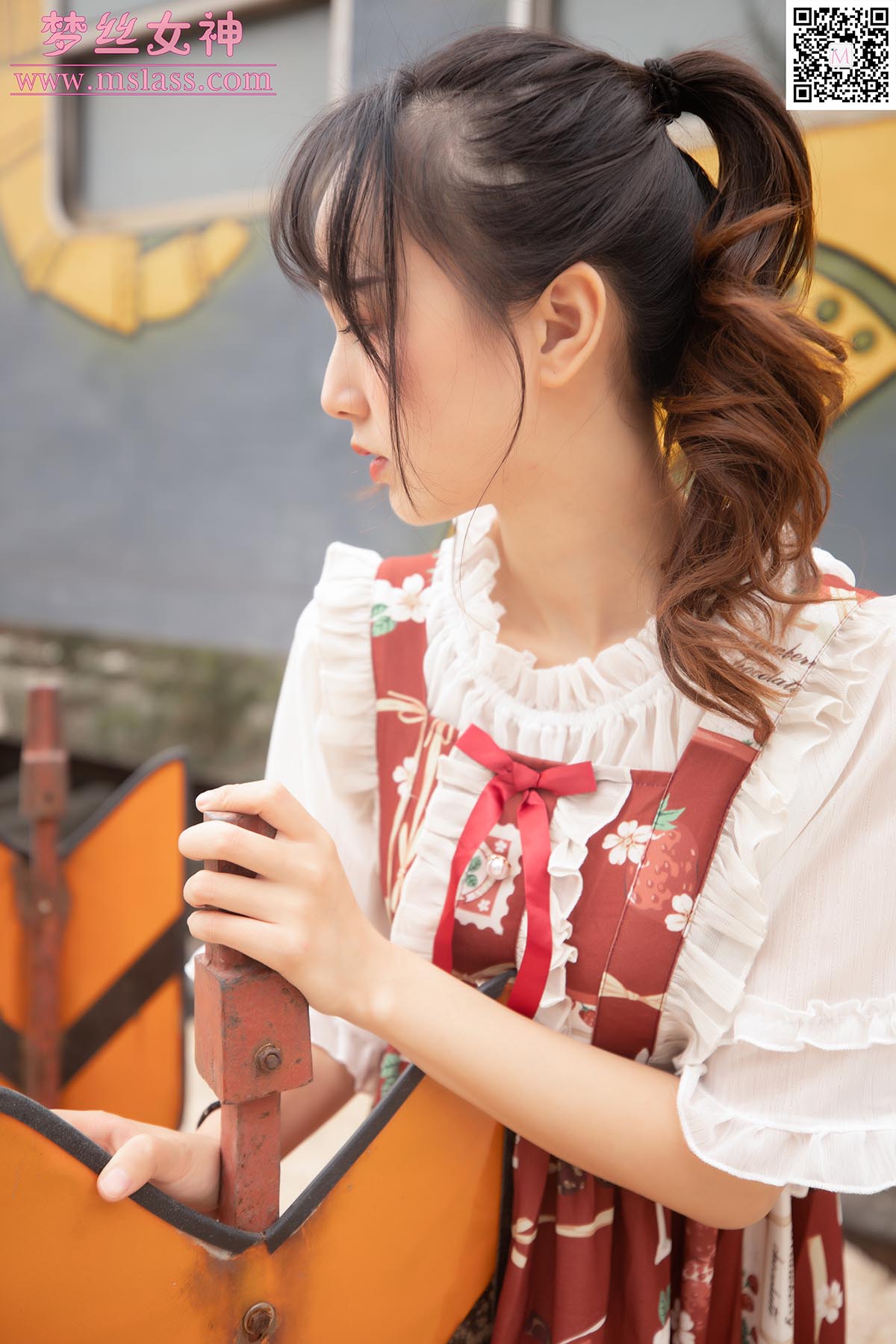 [MSLASS梦丝女神]2019.10.27 NO.057 玥玥 白丝萝莉塔 MSLASS梦丝女神-第2张