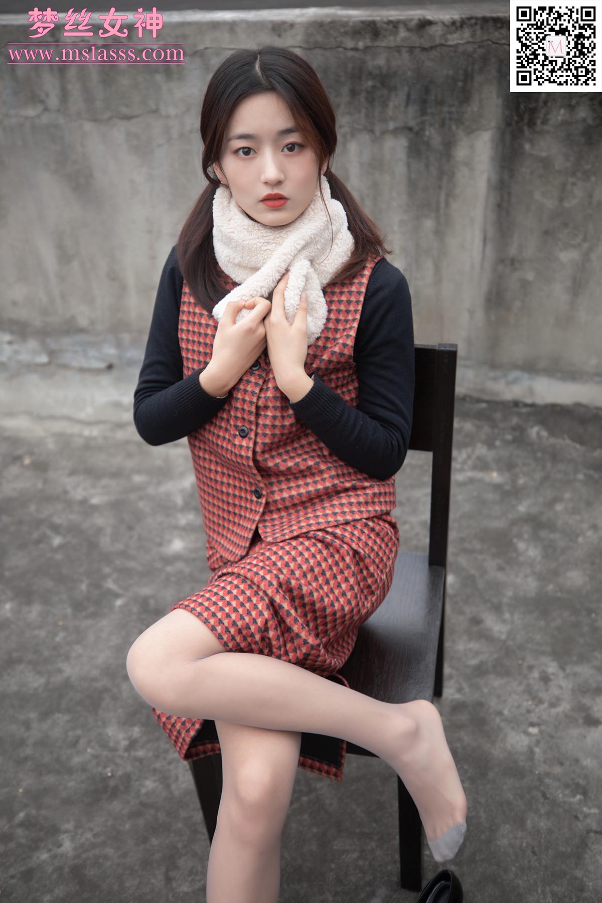 [MSLASS梦丝女神]2020.01.15 NO.085 璇璇4 天台少女 MSLASS梦丝女神-第2张