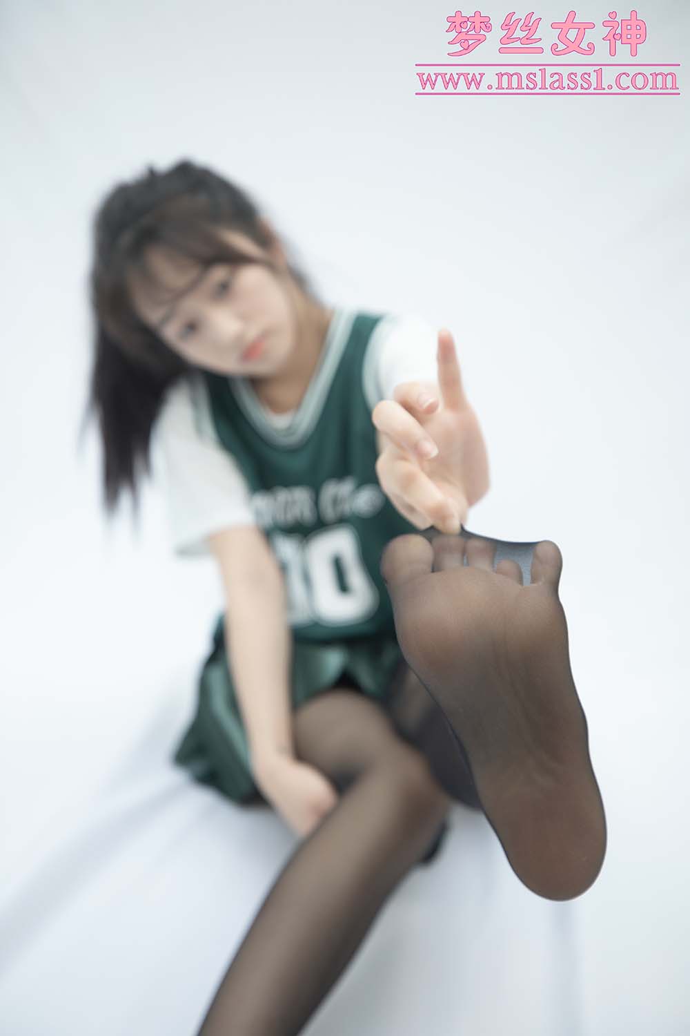 [MSLASS梦丝女神]2021.06.21 NO.153 球衣黑丝 王娇娇 MSLASS梦丝女神-第2张