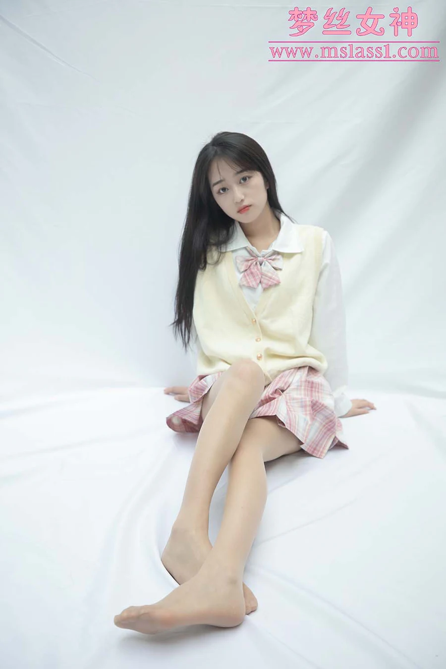 [MSLASS梦丝女神]2021.06.21 NO.152 小JK绝世的容颜 王娇娇 MSLASS梦丝女神-第1张