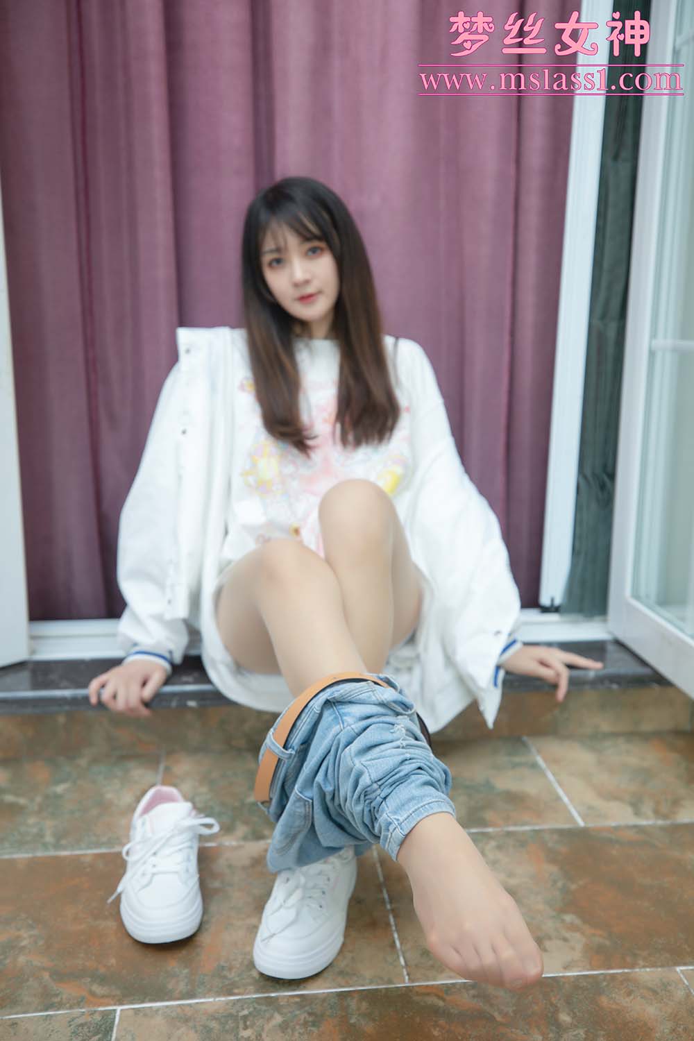[MSLASS梦丝女神]2021.06.20 NO.150 牛仔裤的超美 郭襄 MSLASS梦丝女神-第2张