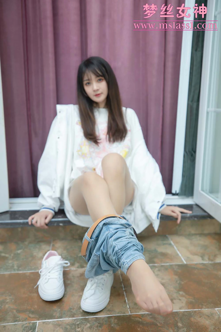[MSLASS梦丝女神]2021.06.20 NO.150 牛仔裤的超美 郭襄 MSLASS梦丝女神-第2张