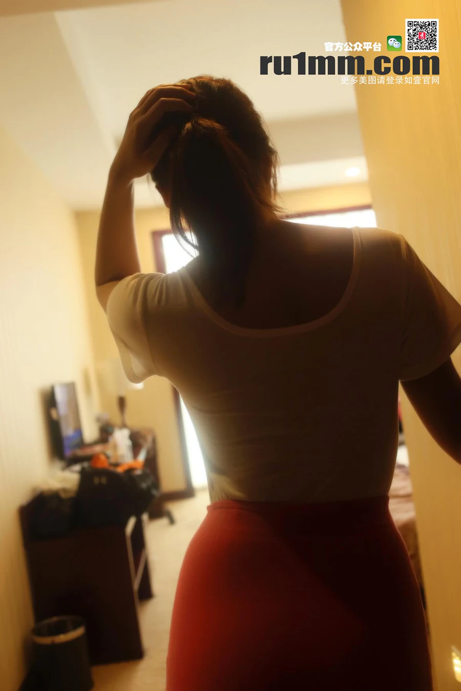 [如壹写真RU1MM]2015-06-23 NO.302 RU1MM如壹写真-第2张