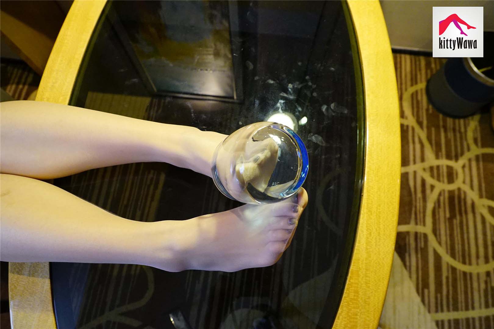 [kittyWawa袜小喵]KT014《一女两杯》 kittyWawa袜小喵-第1张