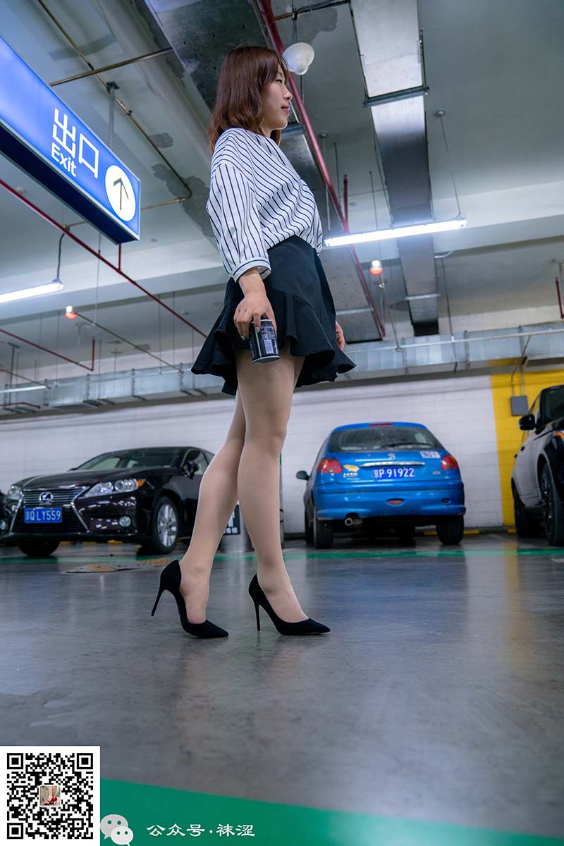 袜涩写真 VOL.003 晶晶逛宜家 WSXZ袜涩写真-第1张