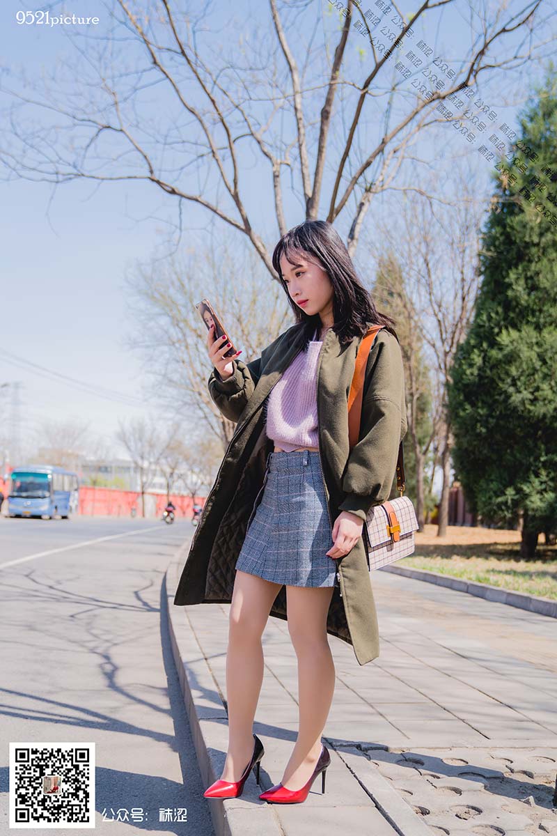 袜涩写真 VOL.028 Amanda.H打车小剧情 WSXZ袜涩写真-第2张