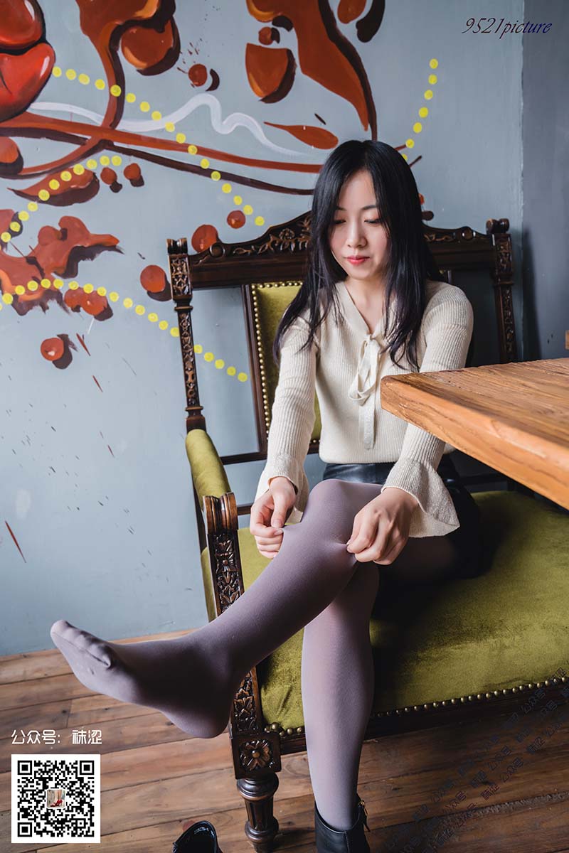 袜涩写真 VOL.025 莎莎灰丝出镜 WSXZ袜涩写真-第1张