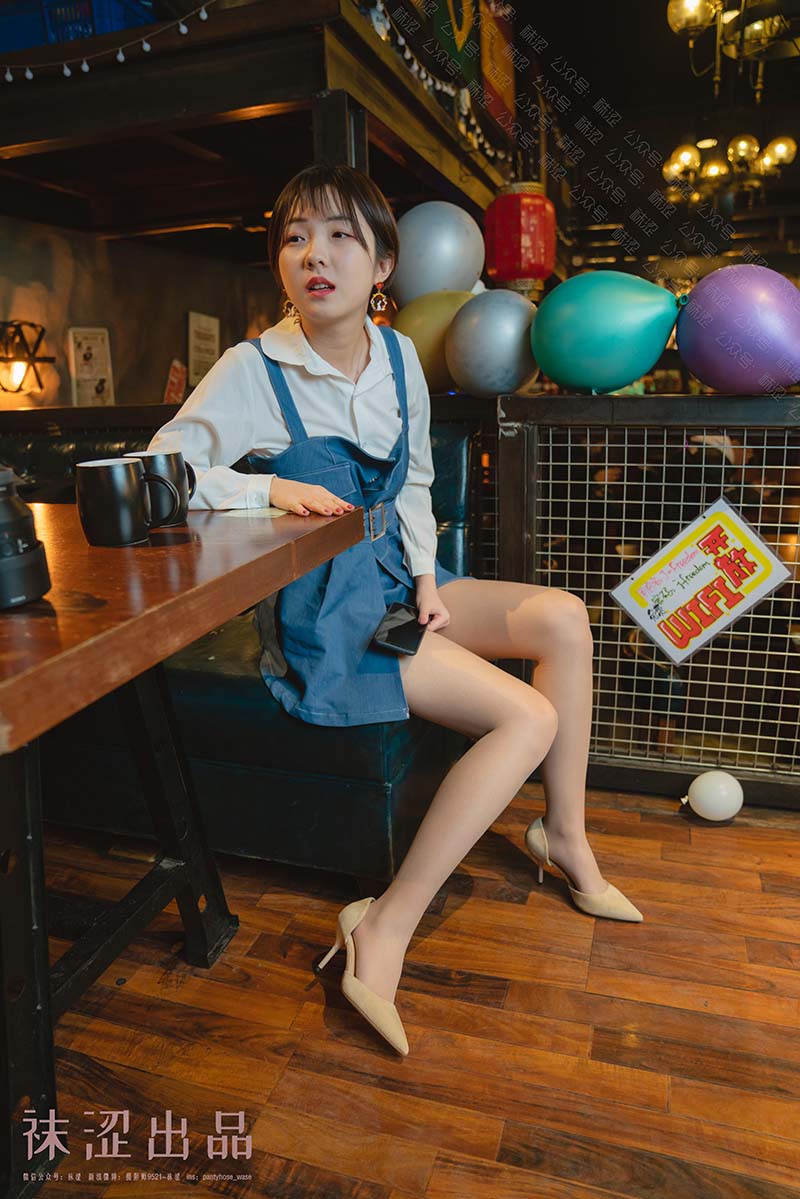 袜涩写真 VOL.059 暖暖牛仔连体裤 WSXZ袜涩写真-第2张