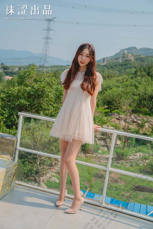 袜涩写真 VOL.066 思甜 呼吸小院 WSXZ袜涩写真-第2张