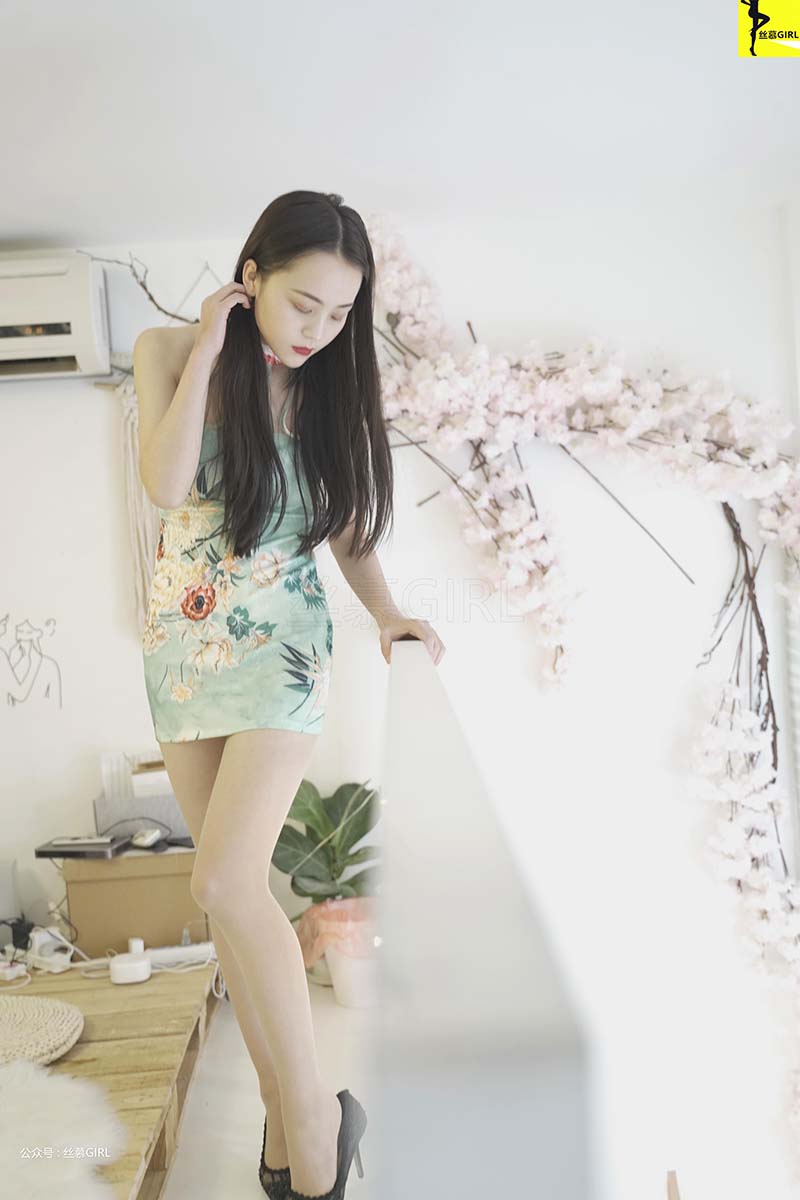 [丝慕GIRL]NO.037 凉晨《新模特凉晨旗袍变装》 SM丝慕GIRL-第2张
