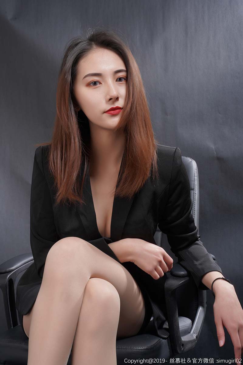 [丝慕GIRL]SM006 婷伊《美脚女上司》 SM丝慕GIRL-第1张