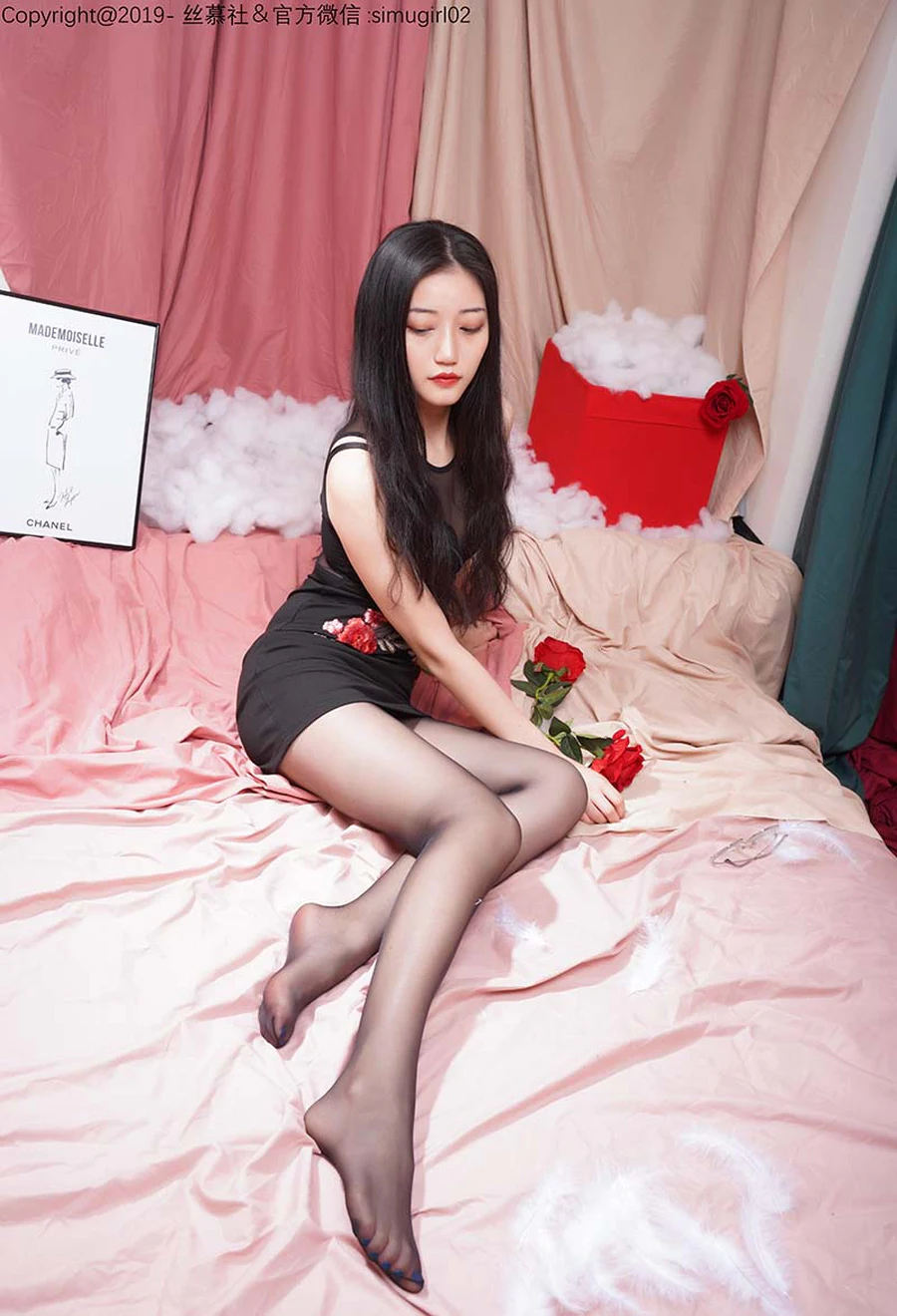 [丝慕GIRL]SM019 双双《穿V领旗袍的双双》 SM丝慕GIRL-第1张