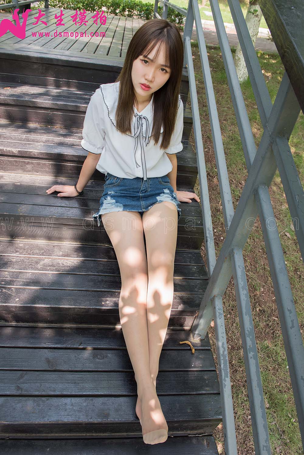 大生模拍 NO.137 婉菱 公园里的短裙肉丝 DSMP大生模拍-第2张