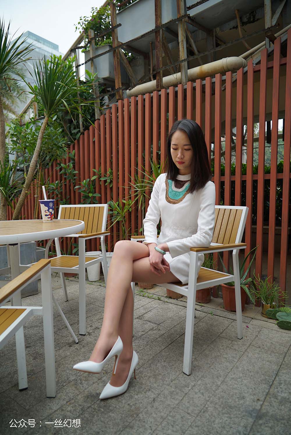 [高丝女子图鉴]袜小喵×一丝幻想 NZ048 茜茜 kittyWawa袜小喵-第1张