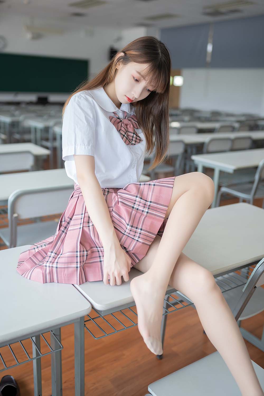 风之领域 NO.114 格子裙少女 FZLY风之领域-第1张