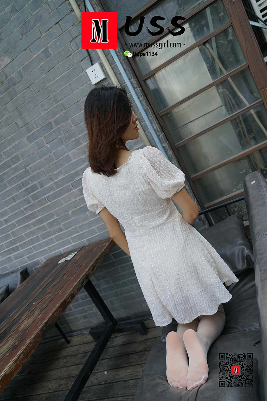 [MussGirl慕丝女郎]NO.018 白衣护士与白丝的绝美邂逅小贤（足底特写篇） MussGirl慕丝女郎-第2张