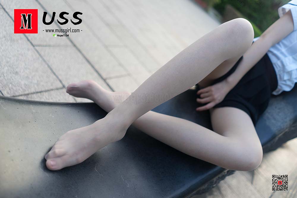 [MussGirl慕丝女郎]NO.066 第一次约拍穿丝袜小姐姐 MussGirl慕丝女郎-第1张