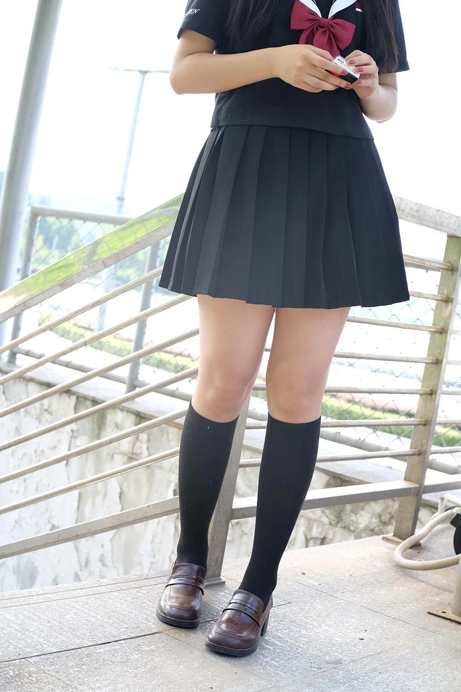 森萝财团写真 FREE-003 试拍外景-黑衣白丝 SLCT森萝财团-第1张
