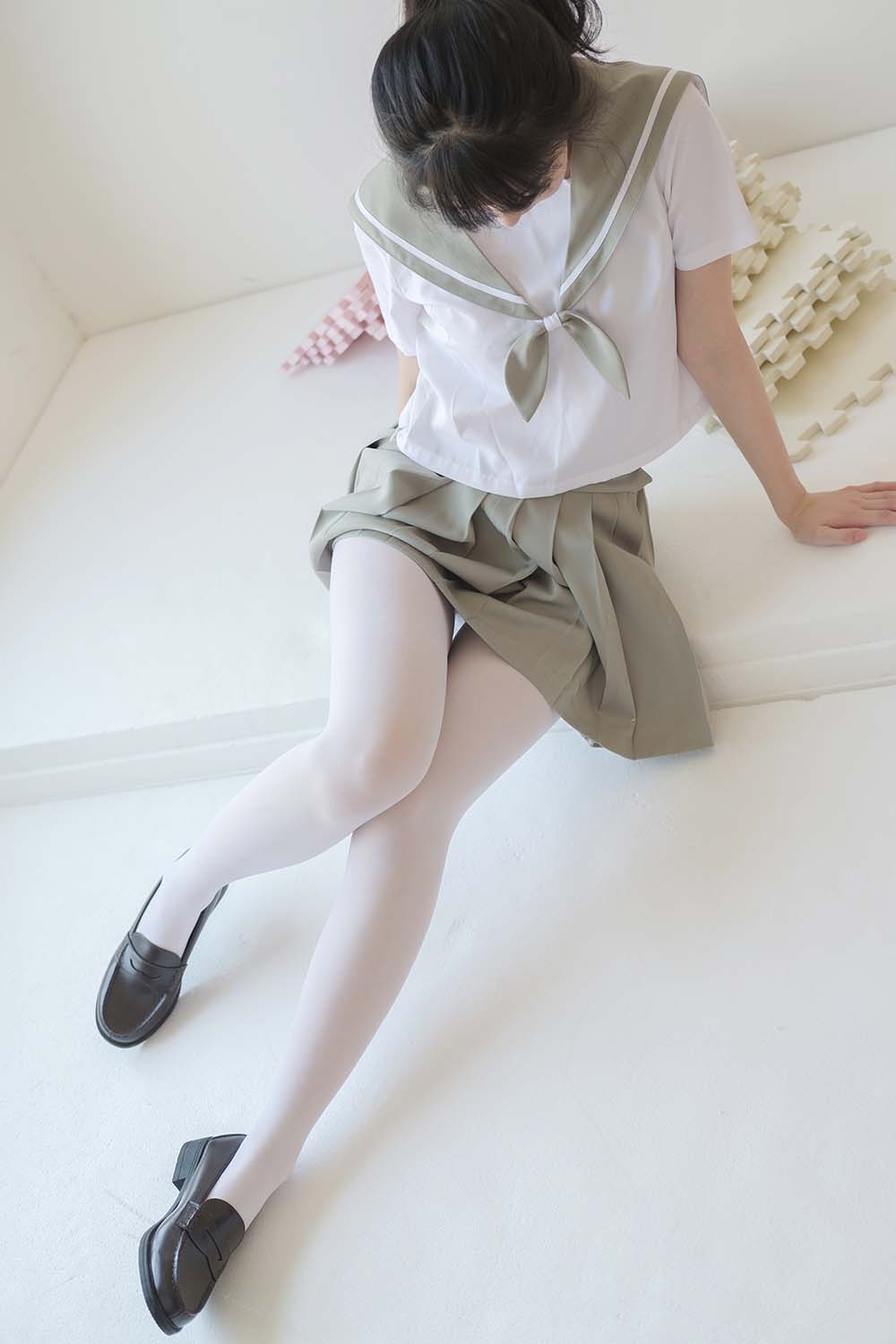 森萝财团写真 X-016 白丝纯情 SLCT森萝财团-第1张