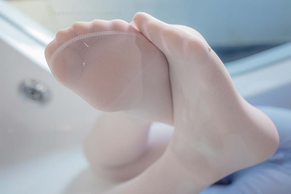 森萝财团写真 X-049 湿身120D白丝无内 SLCT森萝财团-第2张