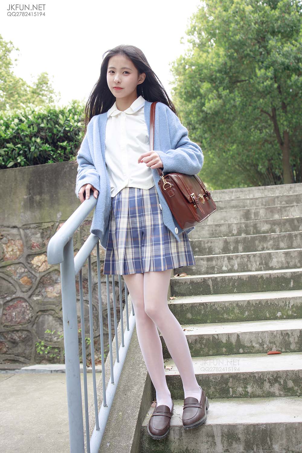 森萝财团写真 JKFUN-003 甜米 春游 SLCT森萝财团-第1张