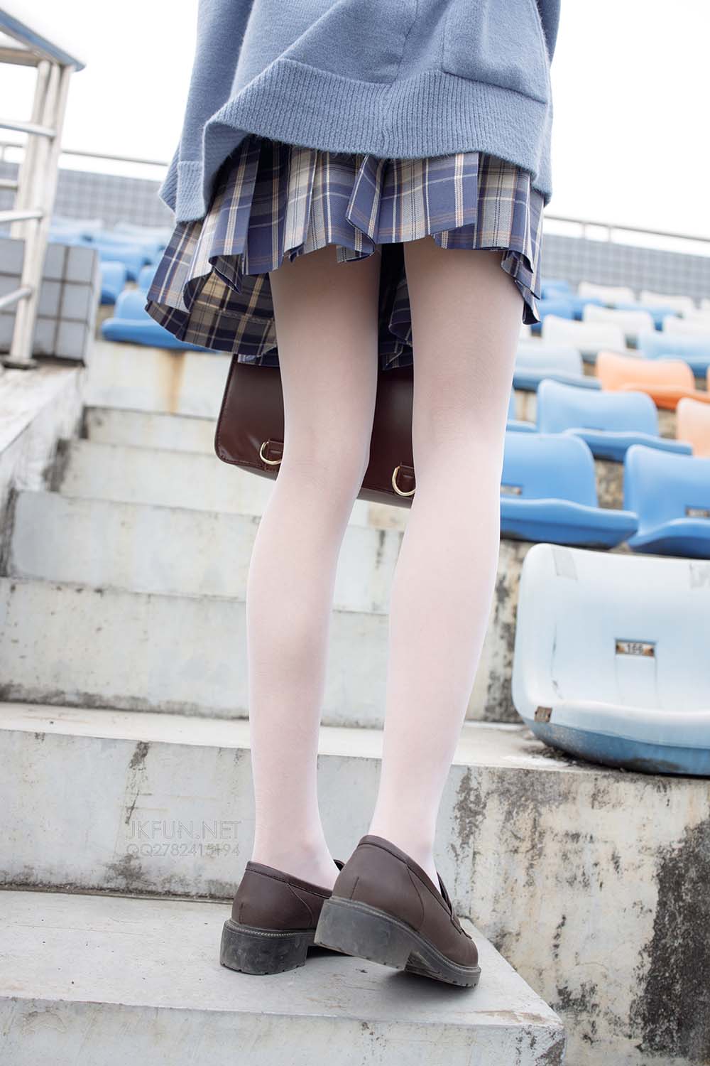 森萝财团写真 JKFUN-003 甜米 春游 SLCT森萝财团-第2张