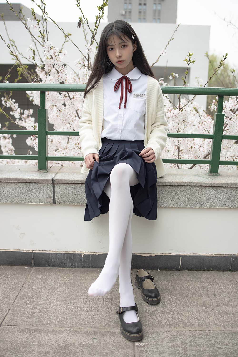 森萝财团写真 JKFUN-001 甜米 纯纯的白丝学妹 SLCT森萝财团-第2张