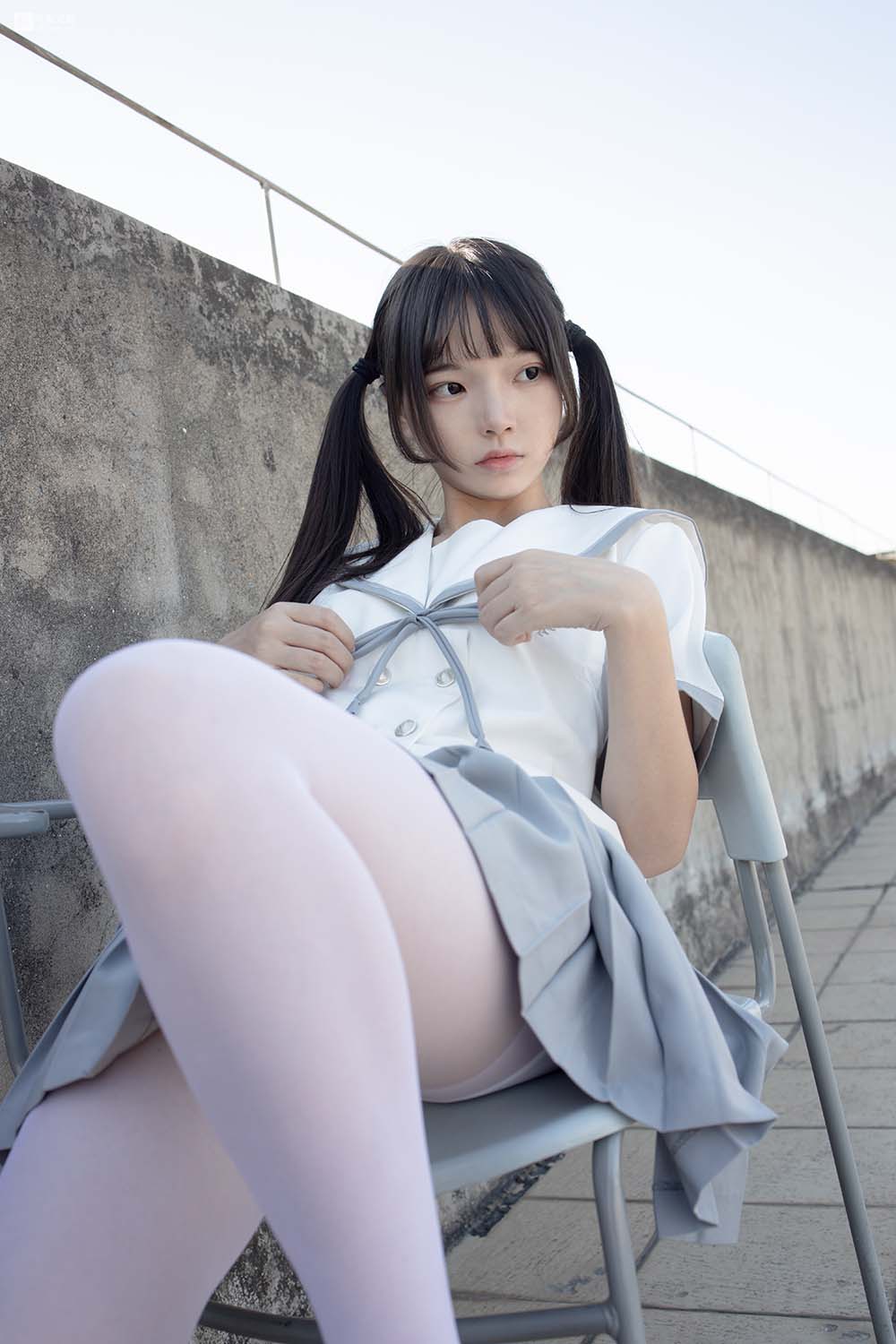 森萝财团写真 JKFUN-028 抑郁湖边与绝望天台 15D白丝 默陌 SLCT森萝财团-第2张