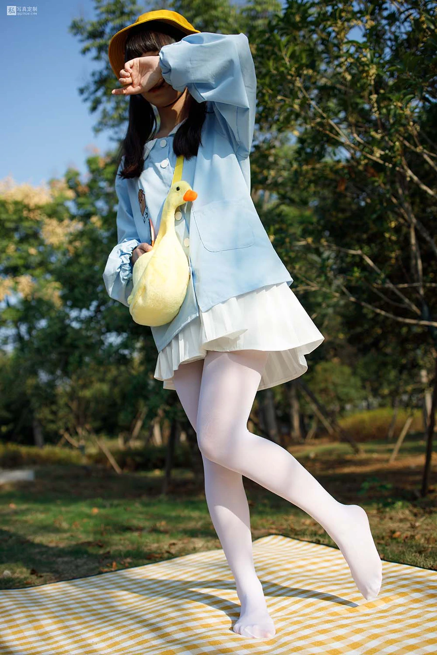 森萝财团写真 JKFUN-030《野餐、爆蛋和彩蛋》踩物 白丝50D 默陌 SLCT森萝财团-第1张