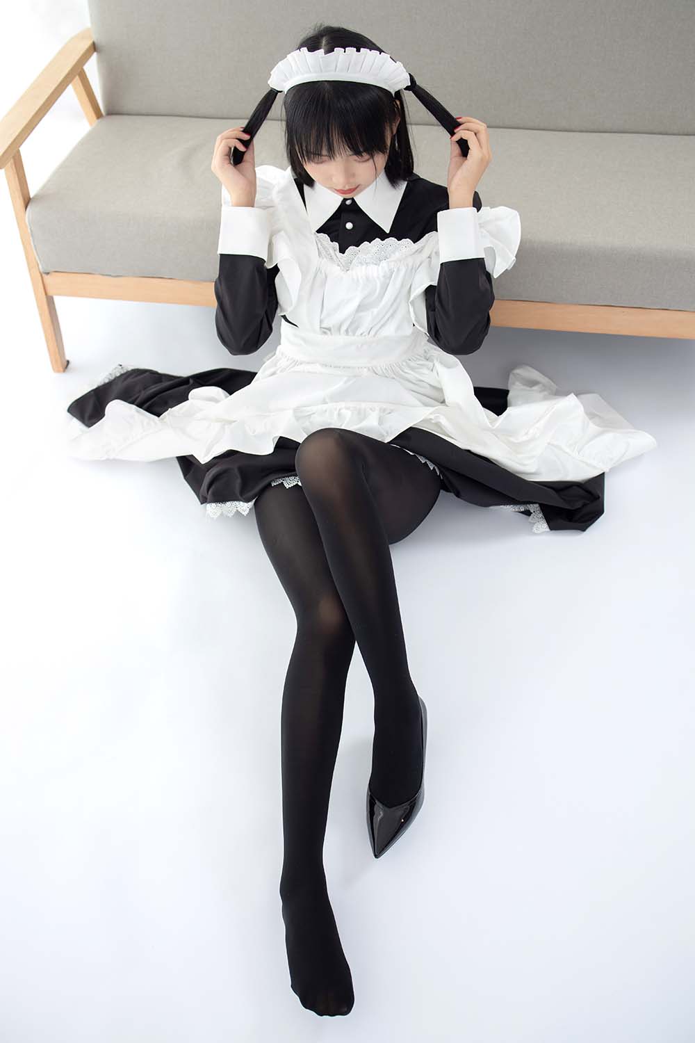 森萝财团写真 JKFUN-029 卉女仆 踩物 80D黑丝 SLCT森萝财团-第1张