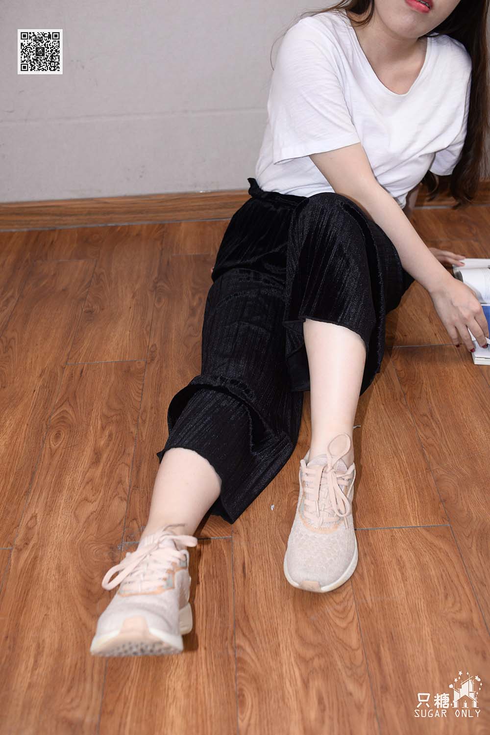 [只糖棉袜]NO.098 李念 – 不是每一个人，都能成为理想中的大人 ZTMW只糖棉袜-第1张