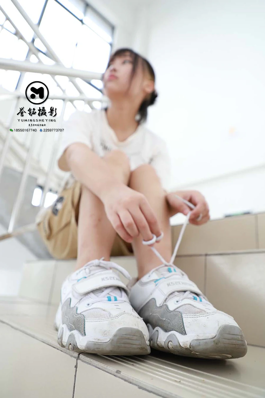 [誉铭传媒]袜足摄影 2020年 NO.030 楼梯间里的裸足 YMCM誉铭传媒-第1张