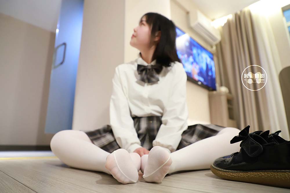 [誉铭传媒]袜足摄影 2022年 NO.010 YMCM誉铭传媒-第2张