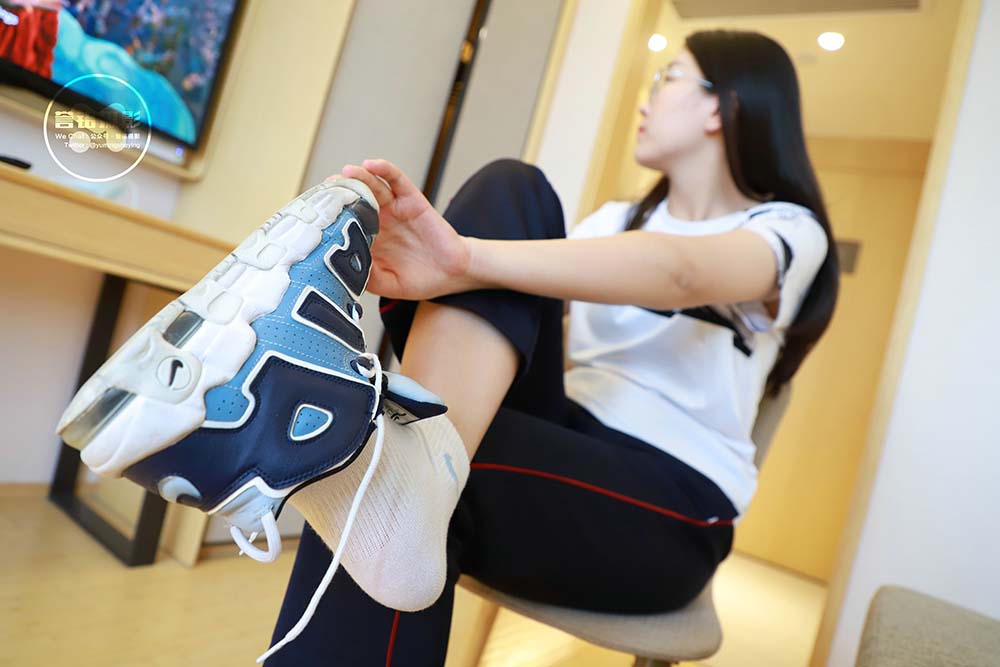 [誉铭传媒]袜足摄影 2022年《2022微信群第1套》 YMCM誉铭传媒-第1张