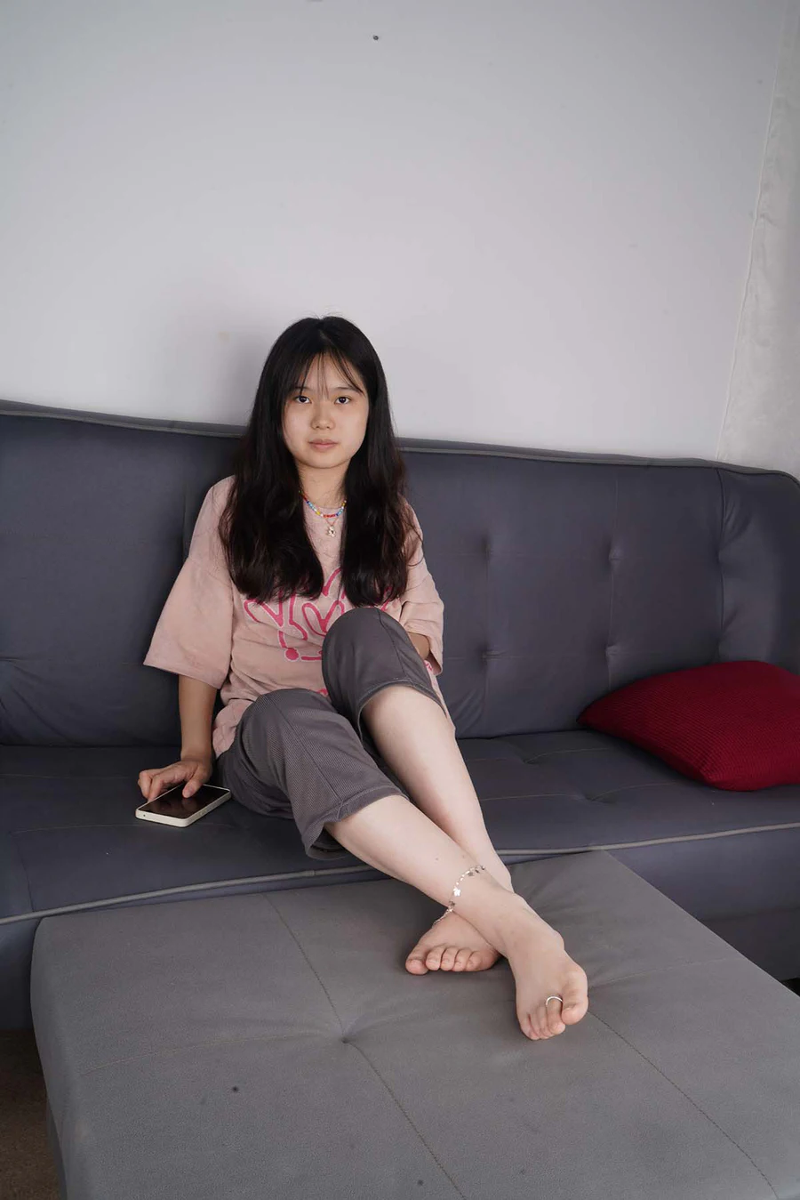 Pary摄影 NO.153 新模小美女炜玲展示36码超白小脚 Pary摄影-第1张