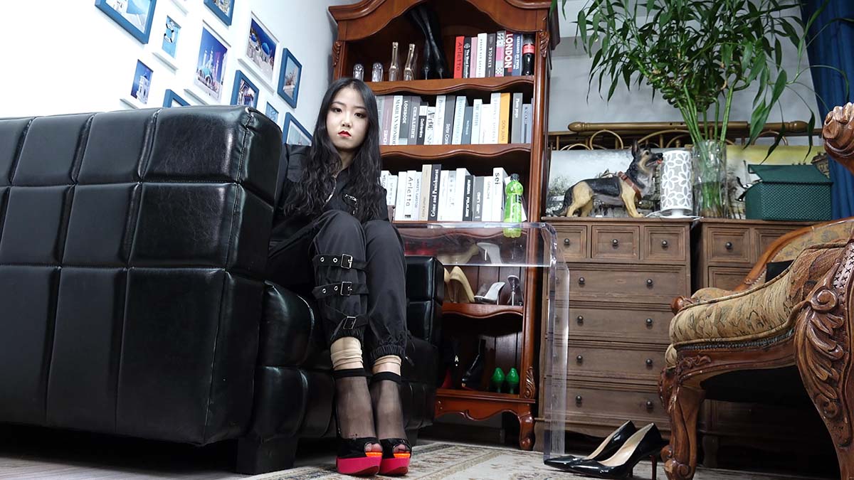 A&F NO.180 JiaJia-展示赤红的黑色透明短丝脚底 第2部 AF-第1张