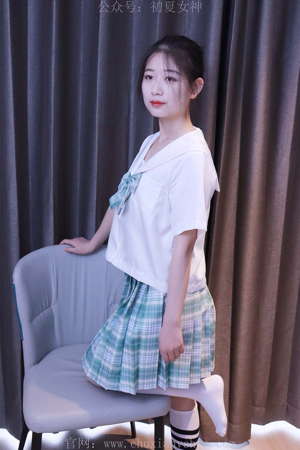 初夏女神 NO.013 念念 常规S码绿色JK套搭配小白鞋 CXNS初夏女神-第1张