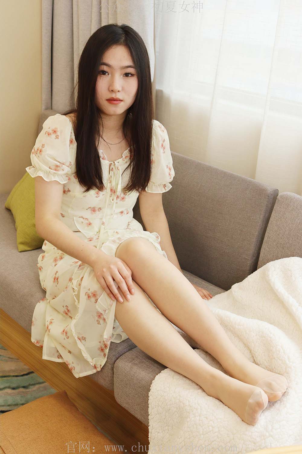 初夏女神 NO.011 水吉 2023款春季S码连衣裙搭错了鞋 CXNS初夏女神-第1张