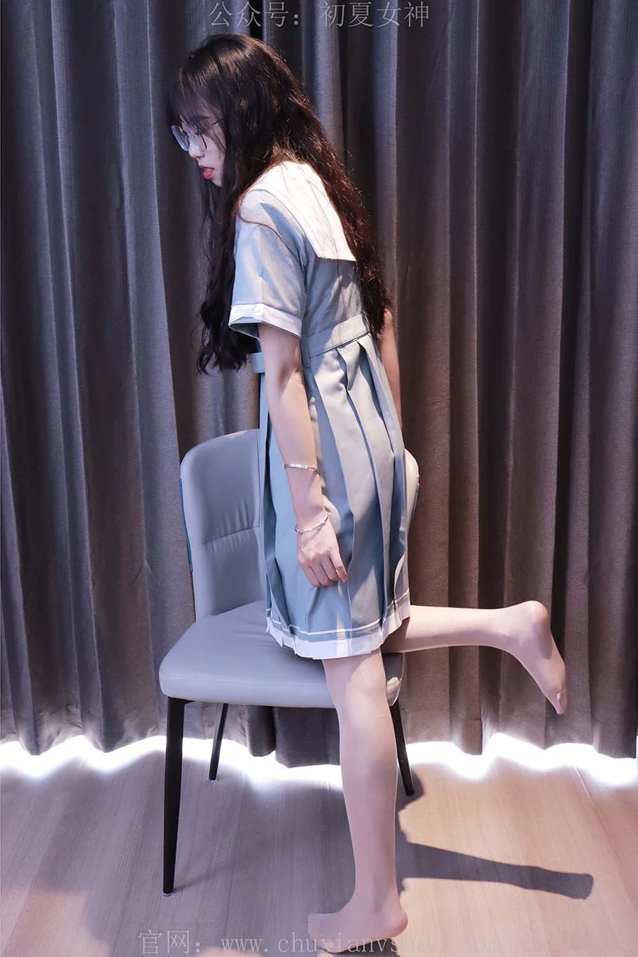 初夏女神 NO.008 雪糕 浅蓝色JK裙搭配小白鞋 CXNS初夏女神-第2张