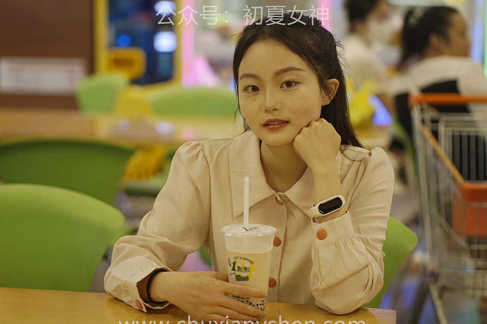 初夏女神 NO.024 双双 偶遇学姐 周末逛商场 CXNS初夏女神-第2张