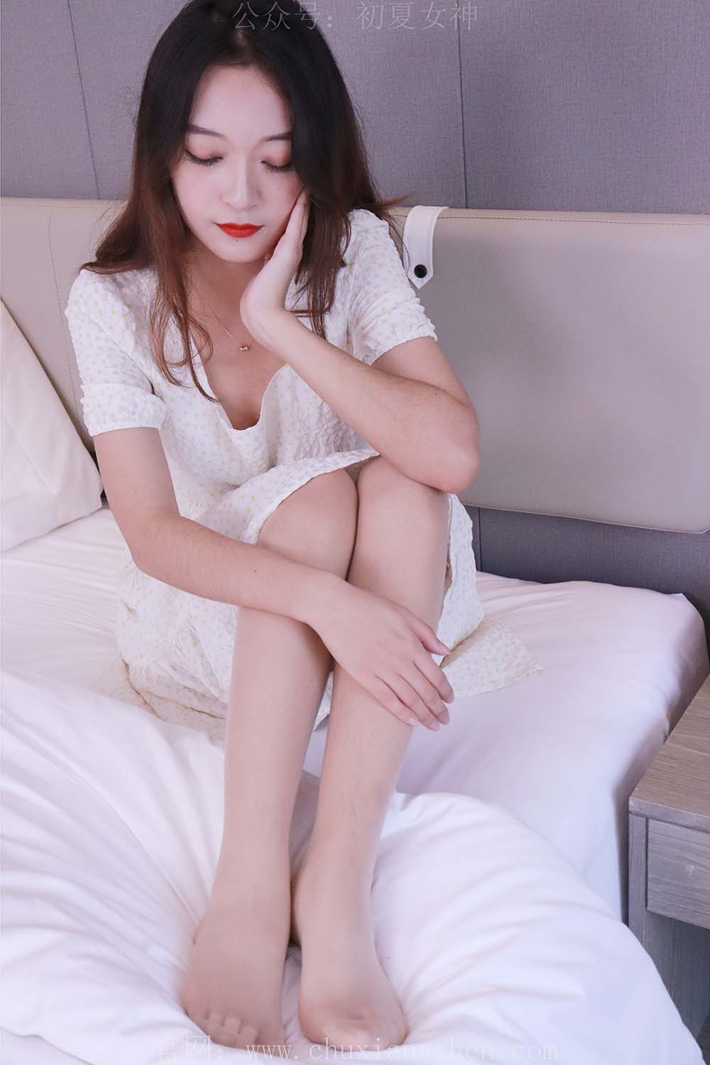 初夏女神 NO.022 依依 白色M码秋季连衣裙搭高跟鞋 CXNS初夏女神-第2张
