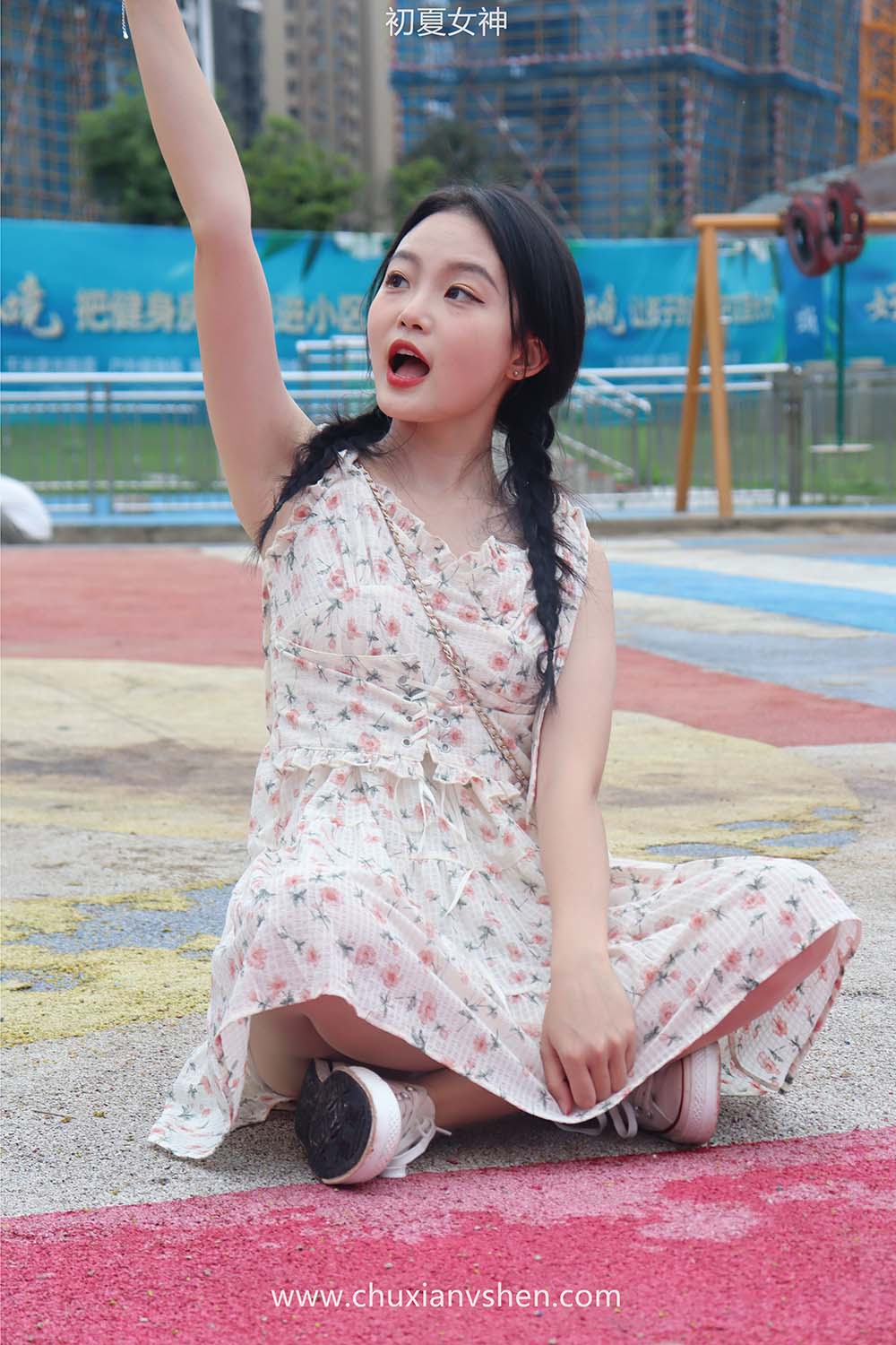 初夏女神 NO.050 双双 公园游玩 CXNS初夏女神-第2张