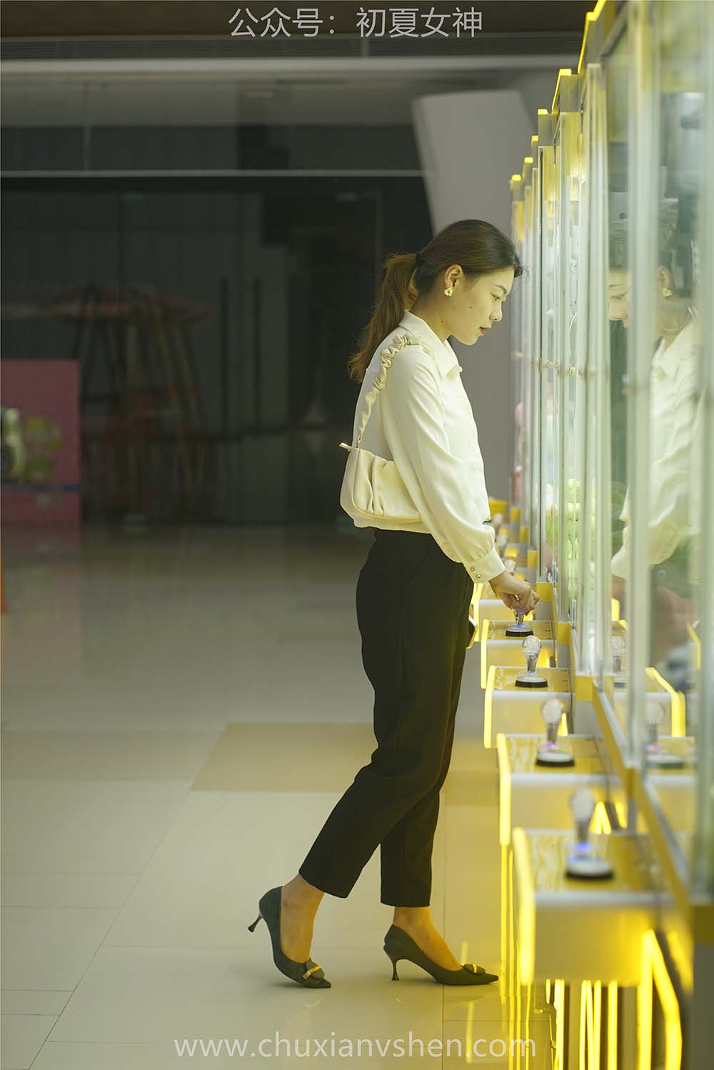 初夏女神 NO.042 小悦悦 职场小白 CXNS初夏女神-第2张