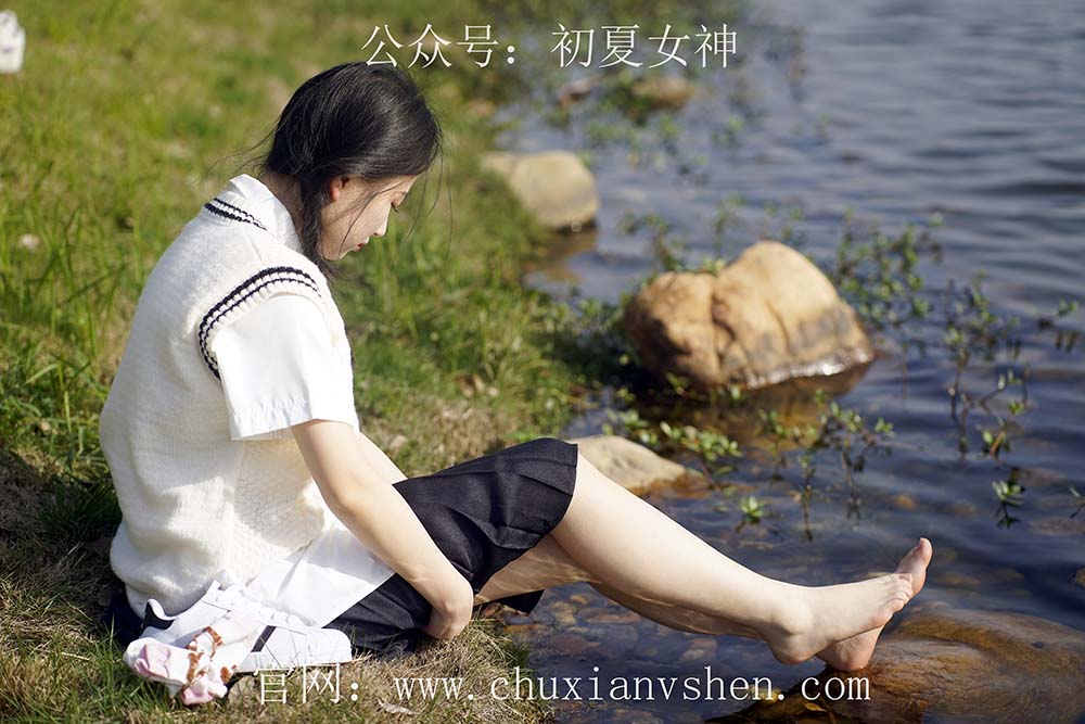 初夏女神 NO.039 念念 春秋JK套搭配三叶草贝壳头鞋 CXNS初夏女神-第1张