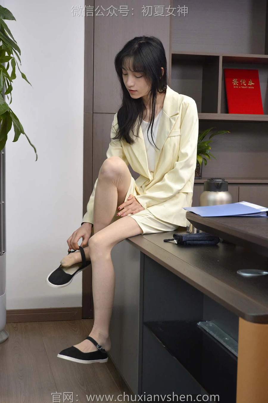 初夏女神 NO.147 柒柒 工作用鞋 CXNS初夏女神-第1张