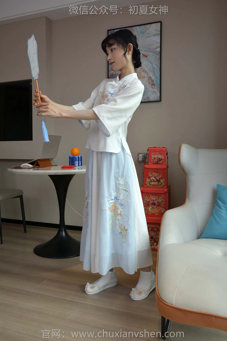 初夏女神 NO.143 柒柒 古往今来 CXNS初夏女神-第1张